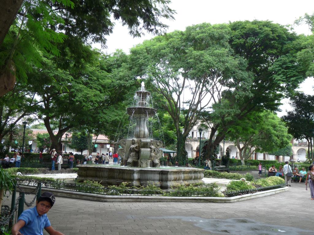 Guatemala: Antigua Plaza