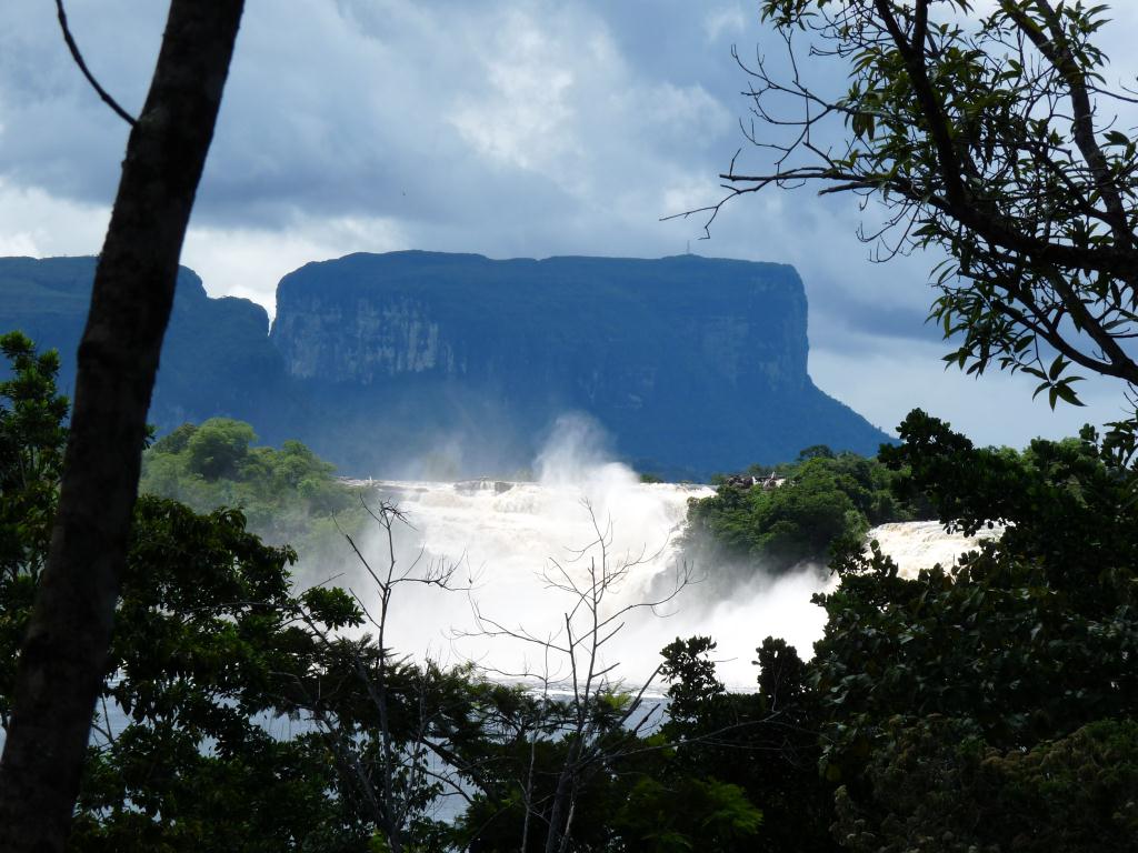 Venezuela: Canaima Falls