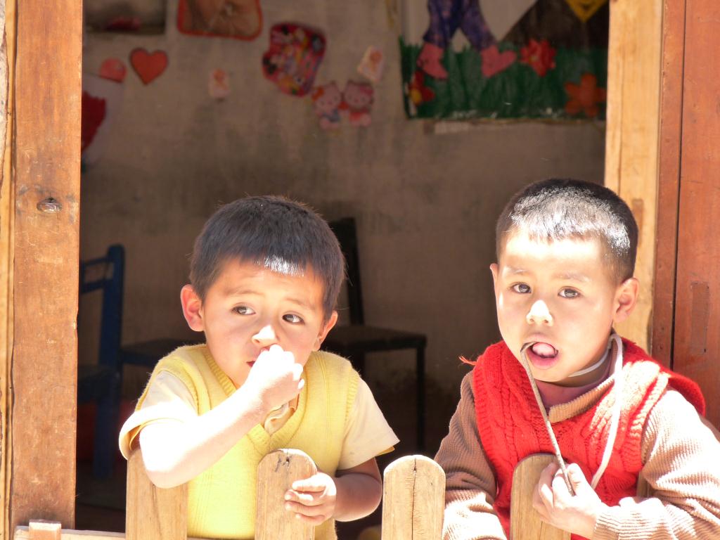 Peru: Children at Tomepampa