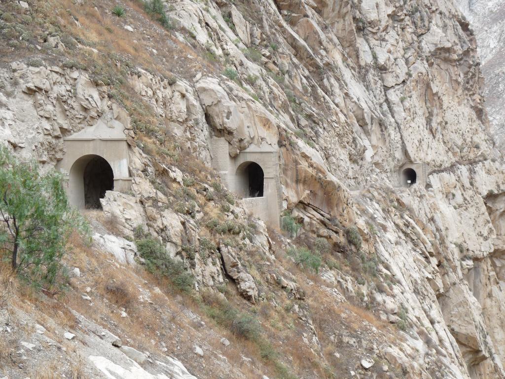 Peru: Canyon del Pato (3 of 36 tunnels)