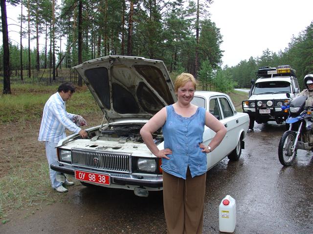 Russia: Fixing Luba's diplomatic car
