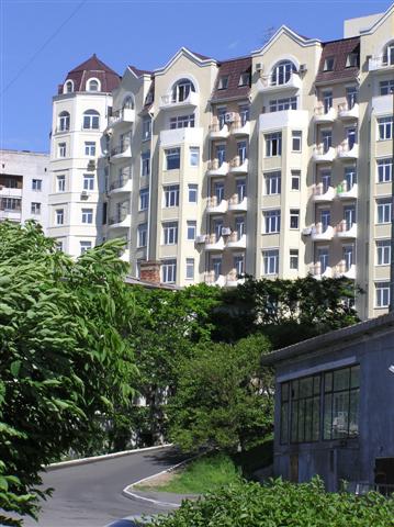Russia: Modern apartment block